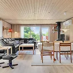 Σπίτι διακοπών Gorgeous In With Kitchen